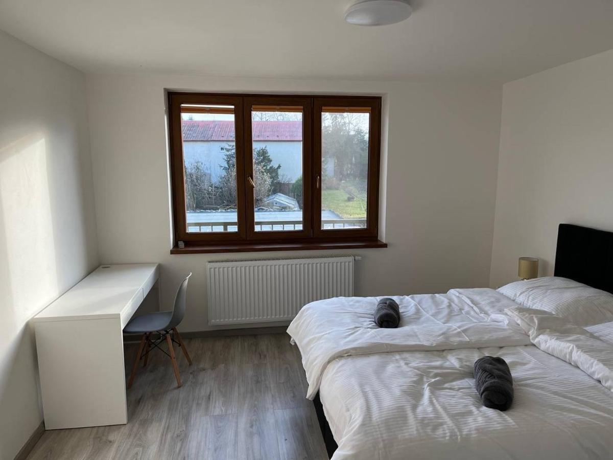 Apartment Golden Prague 78 Вестец Екстер'єр фото