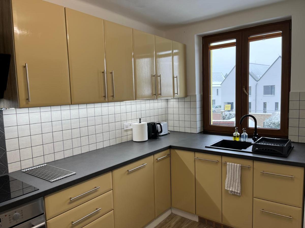 Apartment Golden Prague 78 Вестец Екстер'єр фото