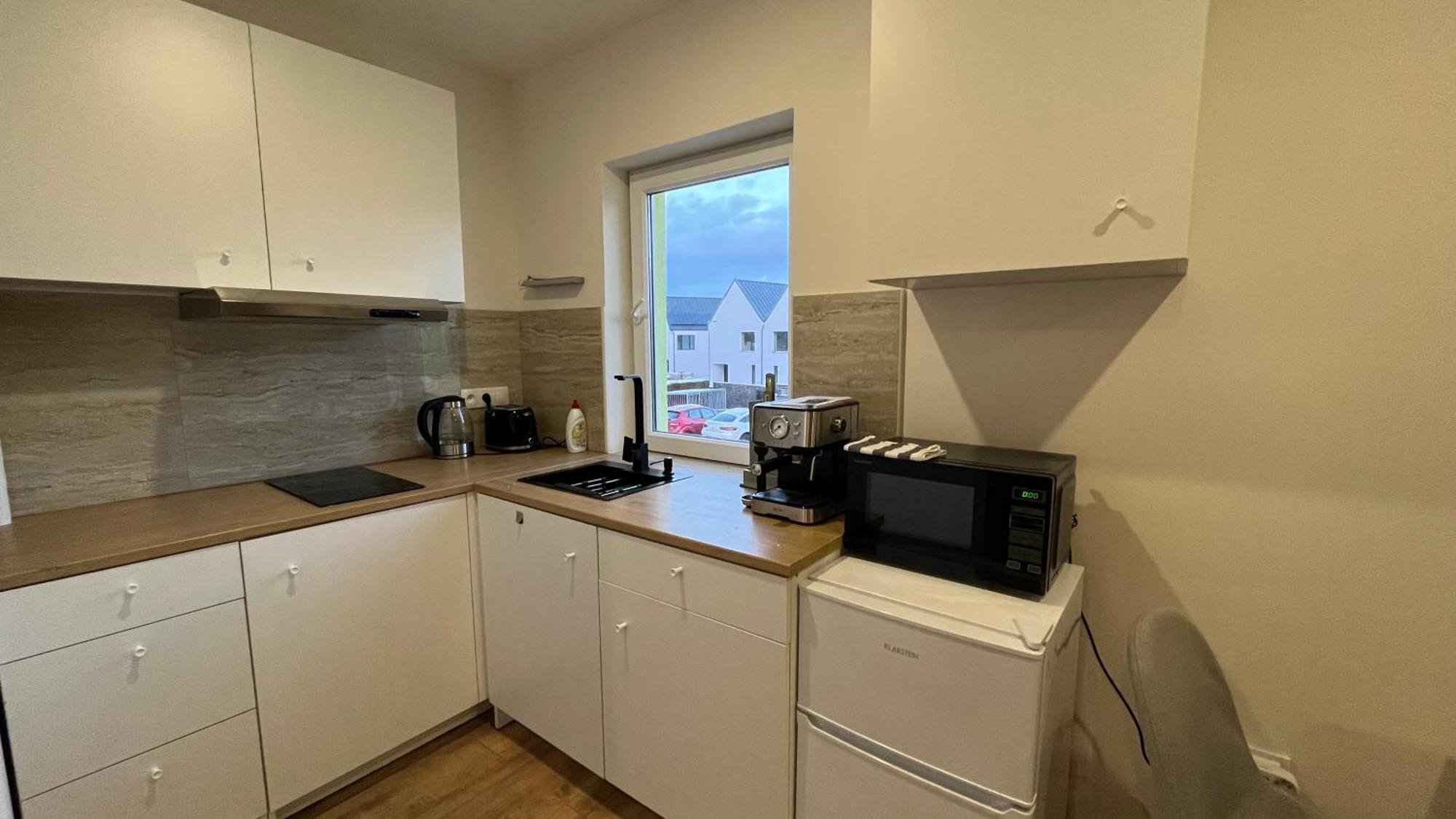 Apartment Golden Prague 78 Вестец Екстер'єр фото